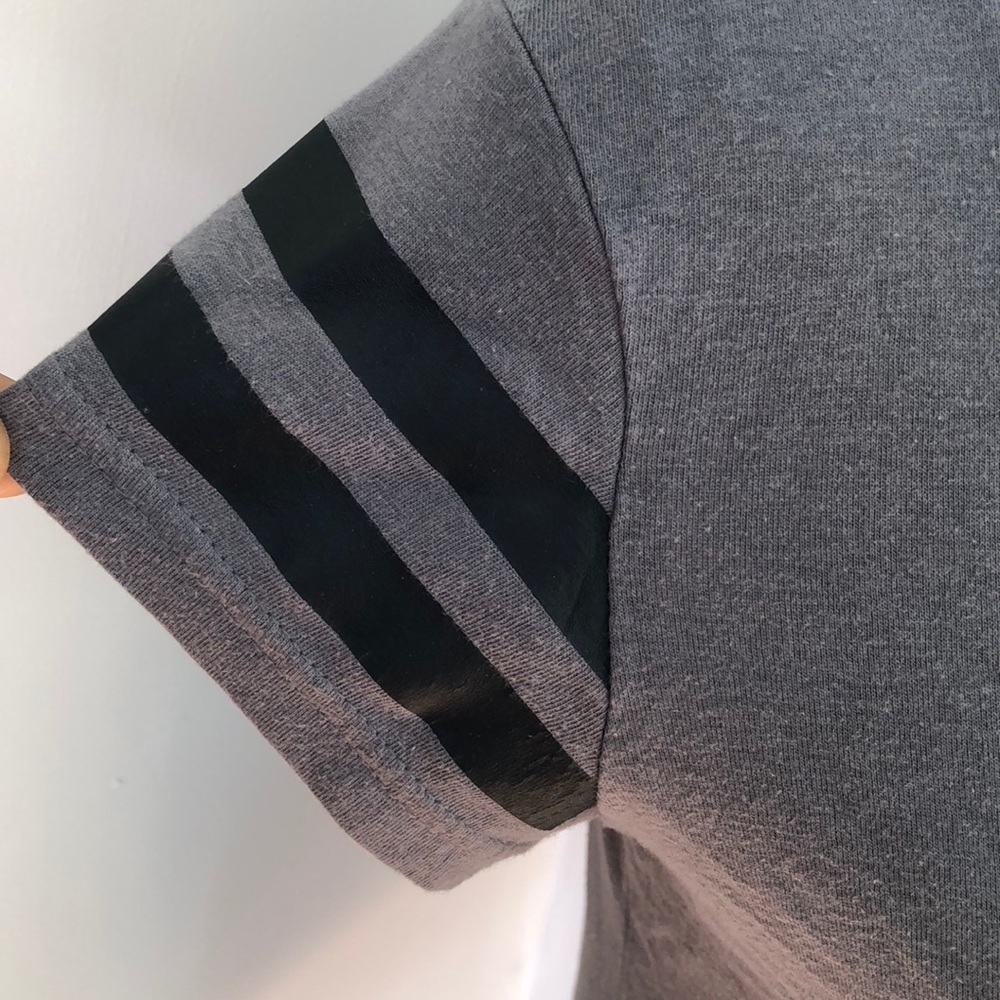 Women’s BATMAN top. - Picture 4 of 6